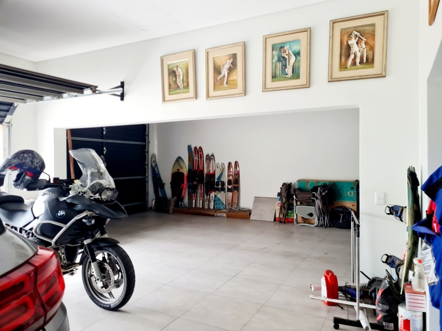 4 Bedroom Property for Sale in Heron Banks Golf Estate Free State